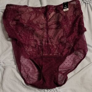 Elegant Lace High-Waist Panty in Deep Burgundy